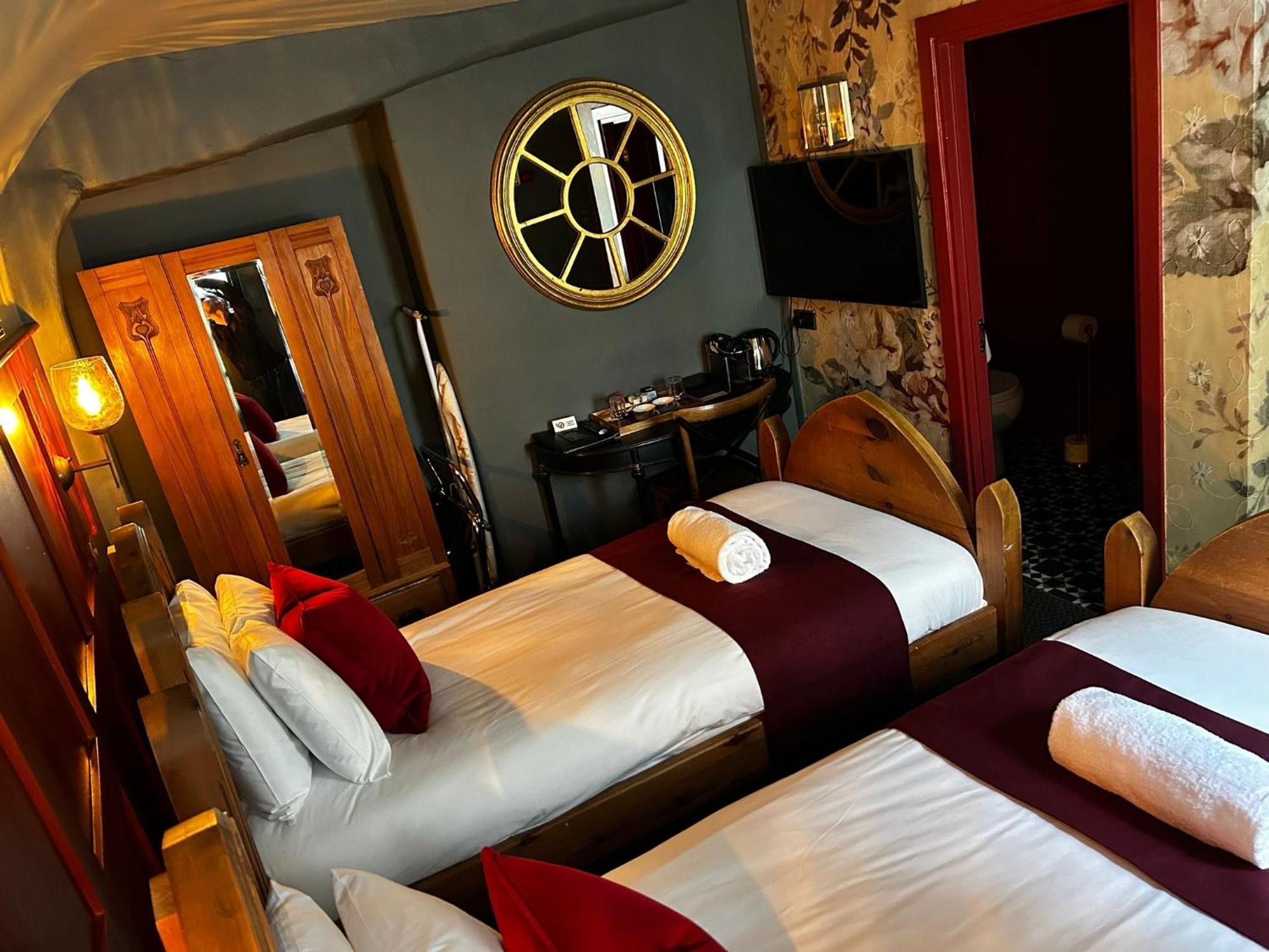 Golden Fleece York Hotel Luaran gambar